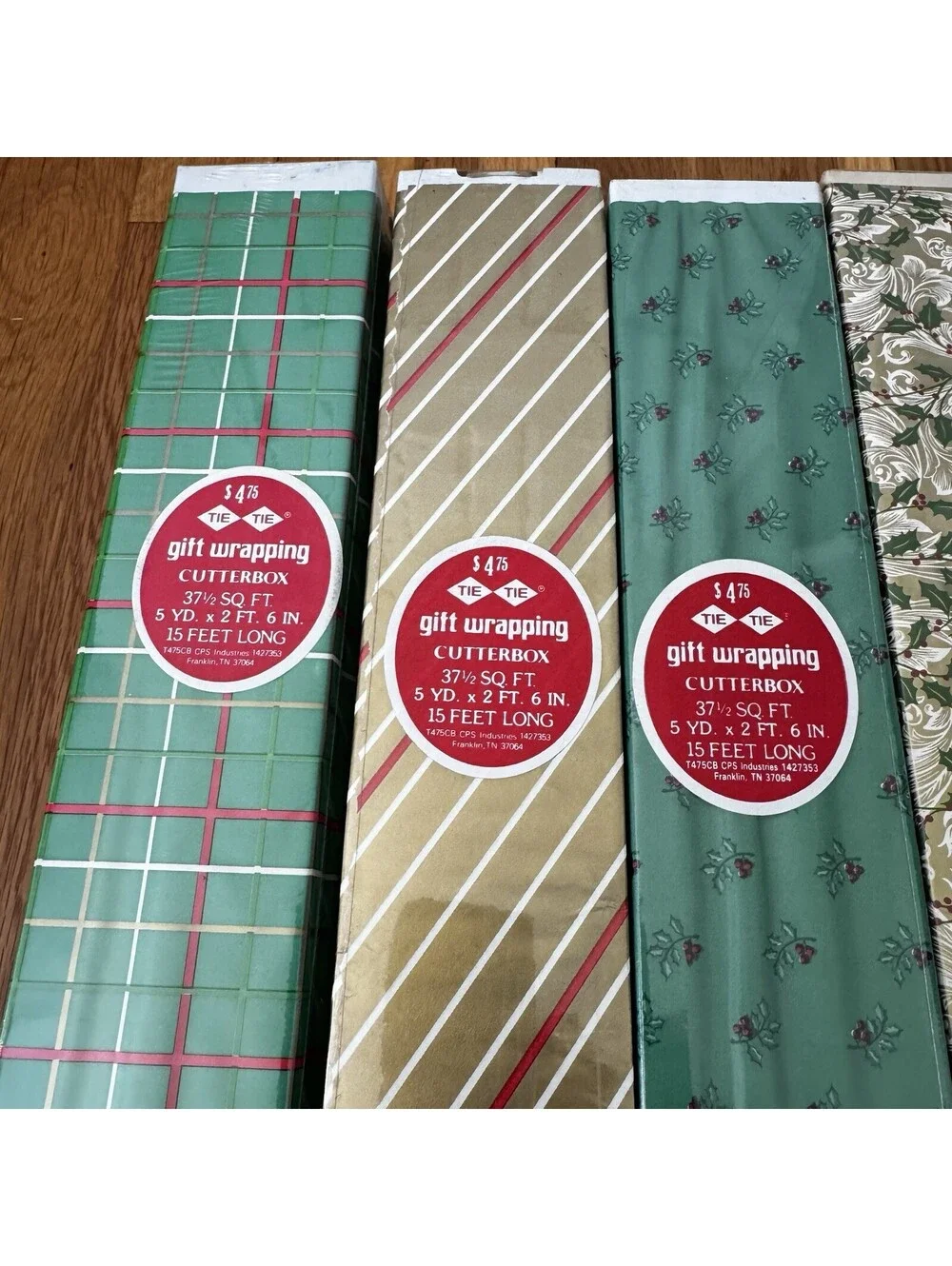 Vintage Lot Of 4 Christmas Wrapping Paper Box With Cut Edge New And Sealed